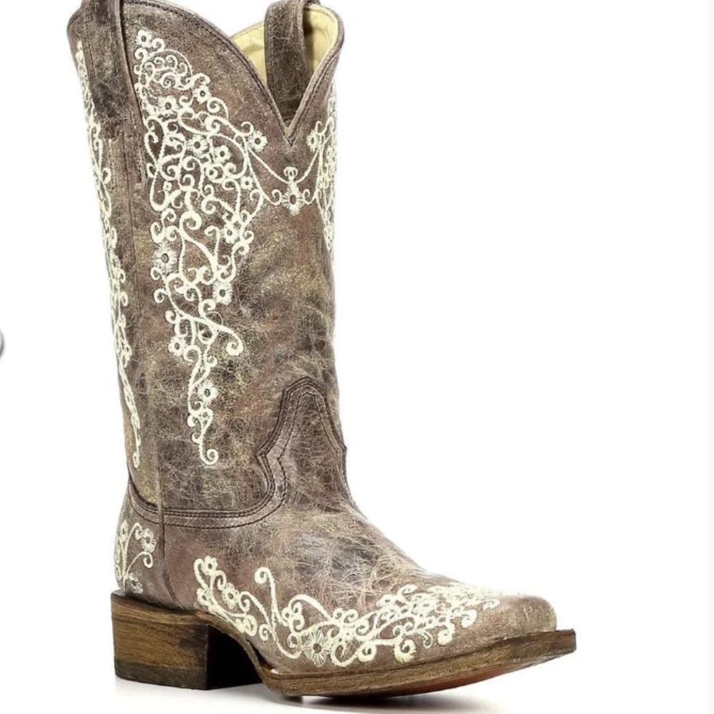 Corral Embroidered Boots - Size 10 1/2 M